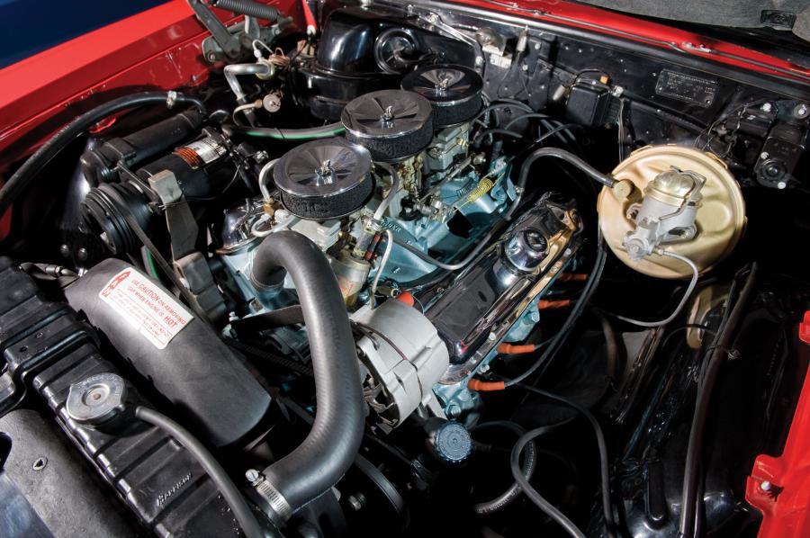  Pontiac GTO Coupe 1966 года  (фото 7 из 16)